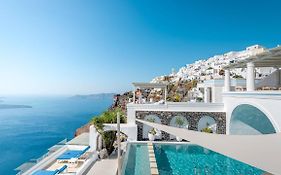 Iconic Hotel Santorini